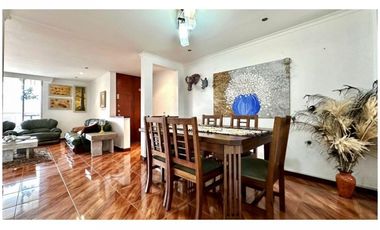 Vendo Apto en Milla de Oro. Vista definida. Sector tranquilo.