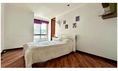 Vendo Apto en Milla de Oro. Vista definida. Sector tranquilo.