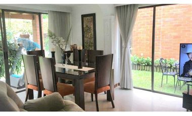 Venta de casa en la Estrella Sector Suramérica