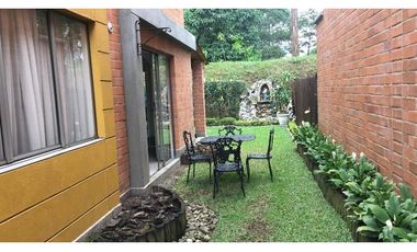 Venta de casa en la Estrella Sector Suramérica