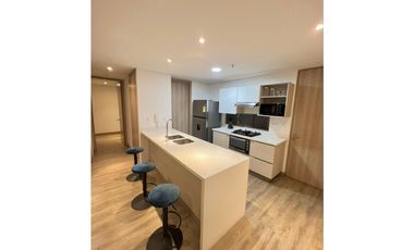 Amoblado HERMOSO Apartamento a 2 cuadras del Tesoro
