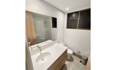 Amoblado HERMOSO Apartamento a 2 cuadras del Tesoro