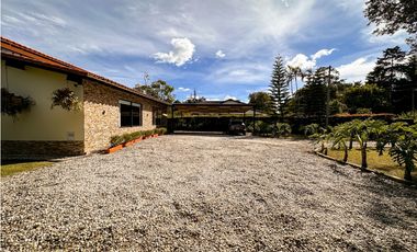 Casa campestre Independiente para la venta llanogrande
