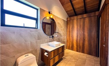 Casa campestre Independiente para la venta llanogrande