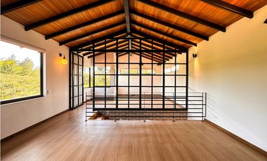 Casa campestre Independiente para la venta llanogrande