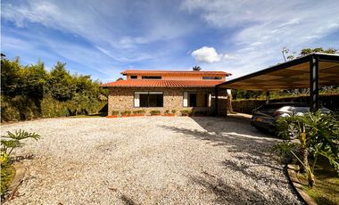 Casa campestre Independiente para la venta llanogrande