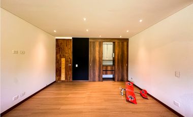 Casa campestre Independiente para la venta llanogrande