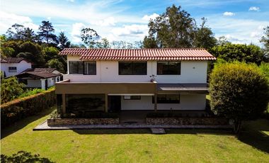 Casa campestre Independiente para la venta llanogrande