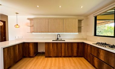 Casa campestre Independiente para la venta llanogrande