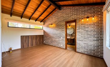 Casa campestre Independiente para la venta llanogrande