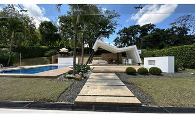 VENDO ESPECTACULAR CASA CAMPESTRE, SECTOR CERRITOS PEREIRA