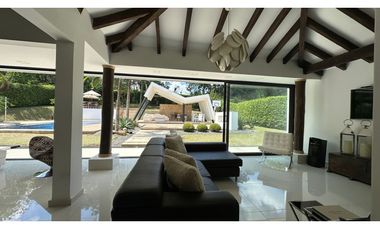 VENDO ESPECTACULAR CASA CAMPESTRE, SECTOR CERRITOS PEREIRA
