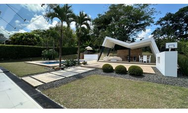 VENDO ESPECTACULAR CASA CAMPESTRE, SECTOR CERRITOS PEREIRA