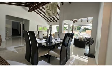 VENDO ESPECTACULAR CASA CAMPESTRE, SECTOR CERRITOS PEREIRA