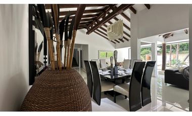 VENDO ESPECTACULAR CASA CAMPESTRE, SECTOR CERRITOS PEREIRA