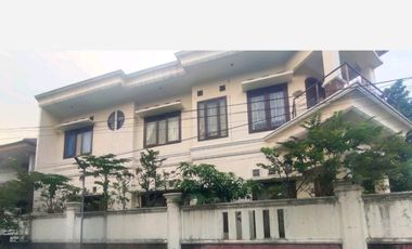 Disewakan rumh besar di taman buaran jakarta timur