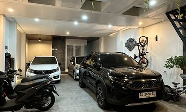 RUMAH 2 LANTAI MURAH DIPERUMAHAN DEKAT JL PARANGTRITIS BANTUL YOGYA