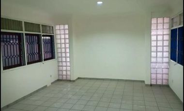 Dijual Gudang Berlokasi Strategis Cocok Untuk Usaha Showroom di Bekasi