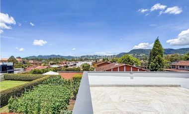 VENTA DE CASA EN CONDOMINIO SECTOR VIVA LA CEJA