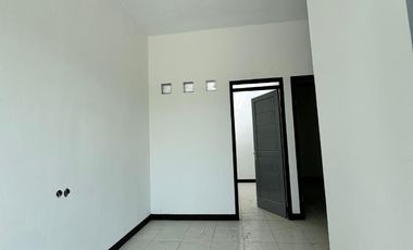 Rumah murah dekat Ciwastra legalitas shm