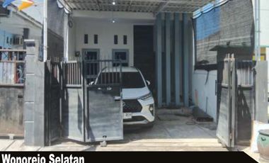 Rumah disewakan di Rungkut, Surabaya