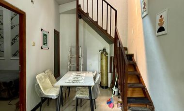 dijual rumah di bantul 2 lantai full furnished dalam cluster wiyoro