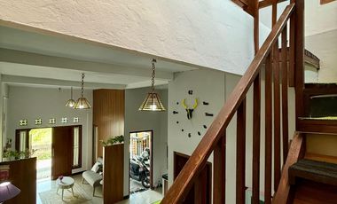 dijual rumah di bantul 2 lantai full furnished dalam cluster wiyoro