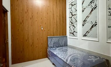 dijual rumah di bantul 2 lantai full furnished dalam cluster wiyoro