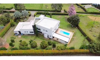 Venta de Casa Campestre en Copacabana