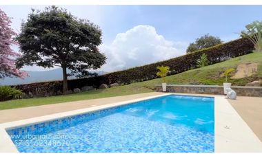 Venta de Casa Campestre en Copacabana