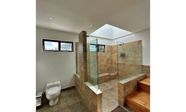 Venta de Casa Campestre en Copacabana