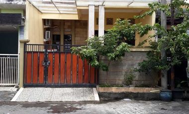 RUMAH DI JALAN LILIUM BARAT C1-67, KRATON, KRIAN SIDOARJO