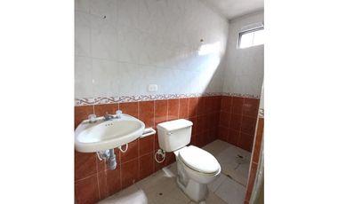 SE VENDE HERMOSA Y AMPLIA CASA EN OMAGA 1./NORTE