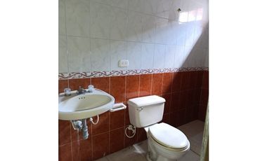 SE VENDE HERMOSA Y AMPLIA CASA EN OMAGA 1./NORTE