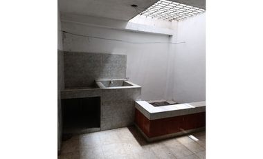 SE VENDE HERMOSA Y AMPLIA CASA EN OMAGA 1./NORTE