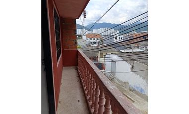 SE VENDE HERMOSA Y AMPLIA CASA EN OMAGA 1./NORTE