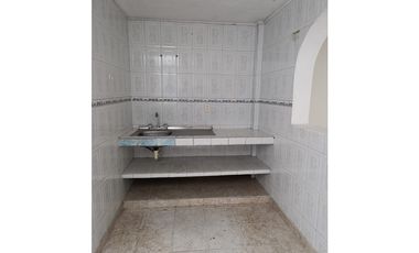 SE VENDE HERMOSA Y AMPLIA CASA EN OMAGA 1./NORTE