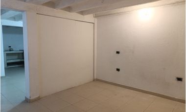 SE VENDE HERMOSA Y AMPLIA CASA EN OMAGA 1./NORTE