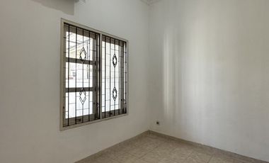 Rumah Siap Huni dalam Cluster Purimas Kosongan Terawat