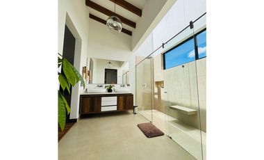 Casa en Arriendo en La Ceja