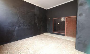 Dijual / disewakan Rumah 2,5 Lantai SHM Muara Karang Jakarta Utara