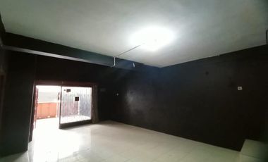 Dijual / disewakan Rumah 2,5 Lantai SHM Muara Karang Jakarta Utara