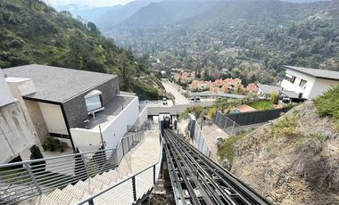 Casa en Arriendo en Arrayán | Casa Arriendo 3D3B servicios jardín piscina | Lo Barnechea | One Propiedades