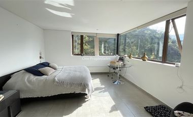 Casa en Arriendo en Arrayán | Casa Arriendo 3D3B servicios jardín piscina | Lo Barnechea | One Propiedades