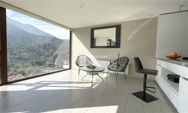 Casa en Arriendo en Arrayán | Casa Arriendo 3D3B servicios jardín piscina | Lo Barnechea | One Propiedades