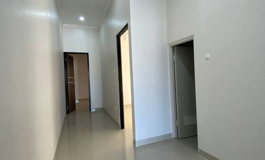 MILIKI SEGERA RUMAH IDAMAN DI VILLA MELATI MAS DESAIN MODERN, LOKASI STRATEGIS! .EN672.