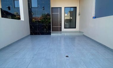 MILIKI SEGERA RUMAH IDAMAN DI VILLA MELATI MAS DESAIN MODERN, LOKASI STRATEGIS! .EN672.