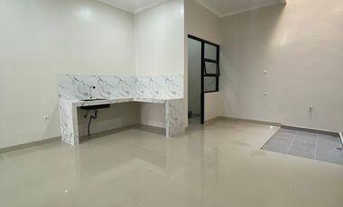 MILIKI SEGERA RUMAH IDAMAN DI VILLA MELATI MAS DESAIN MODERN, LOKASI STRATEGIS! .EN672.