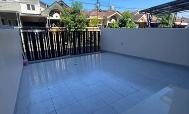 MILIKI SEGERA RUMAH IDAMAN DI VILLA MELATI MAS DESAIN MODERN, LOKASI STRATEGIS! .EN672.