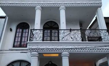 JUAL RUMAH MODERN DENGAN KOLAM RENANG PRIBADI di Antapani Bandung